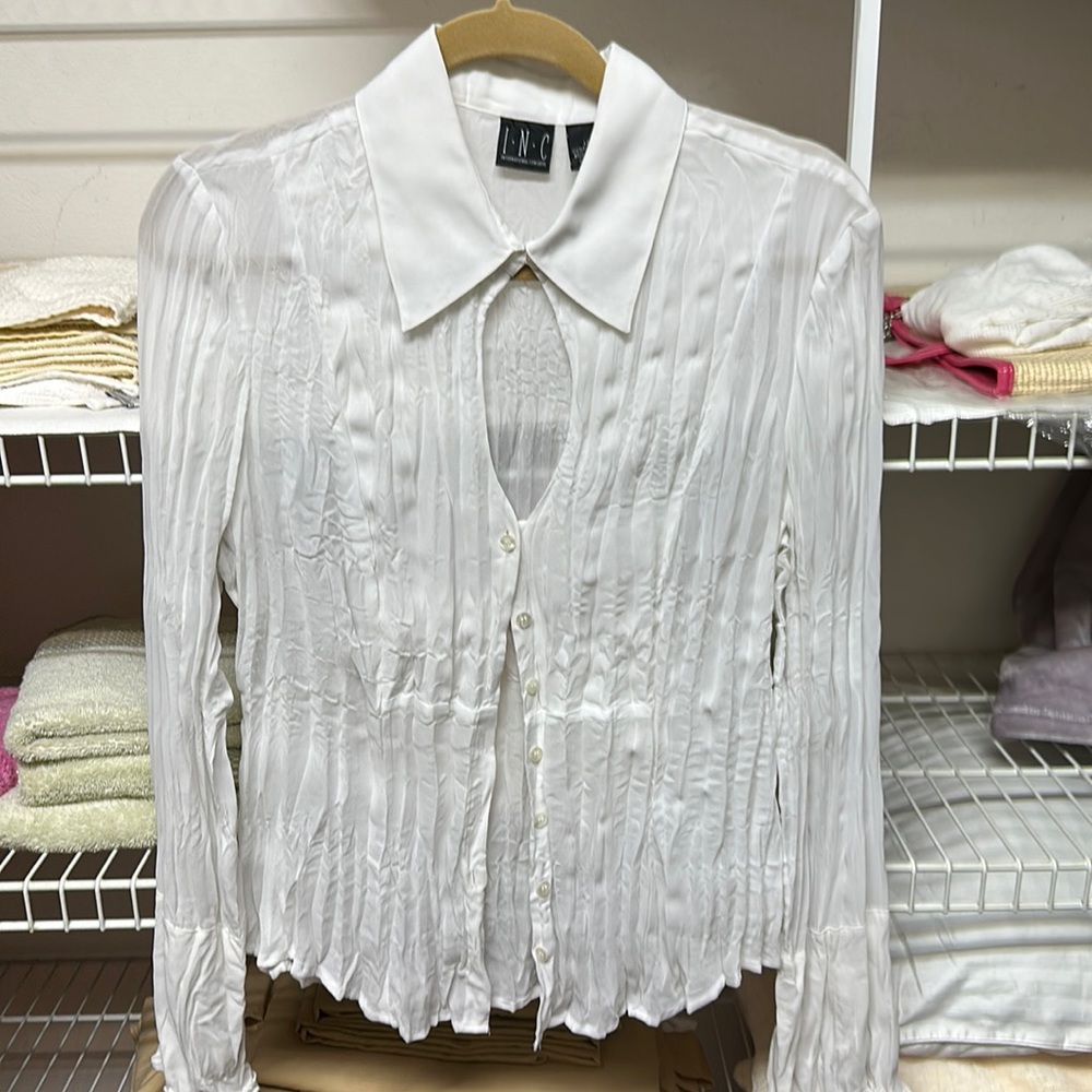 White INC 100% polyester